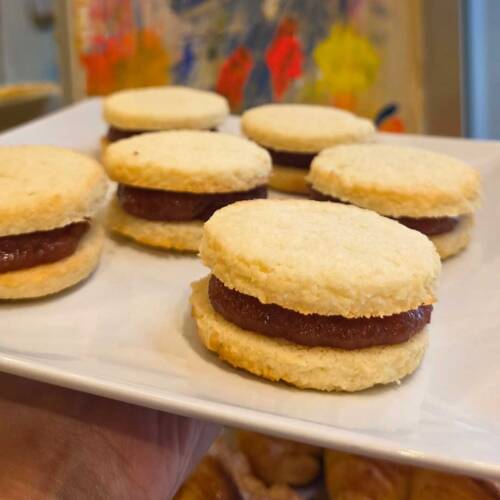 Alfajores de coco y membrillo